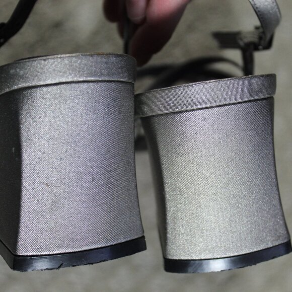 Unlisted Kenneth Cole Size 10 Silver 3" Block Heels - Picture 4 of 5